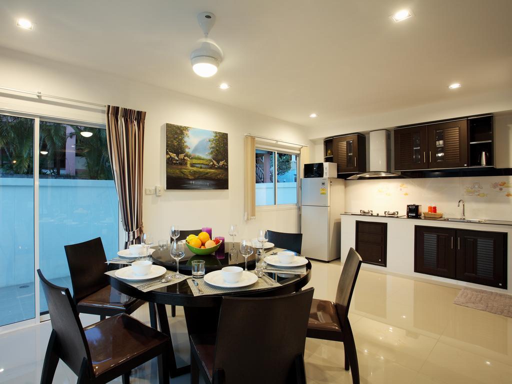Kata Hill View Villas By Kata Sea View Villas Room photo