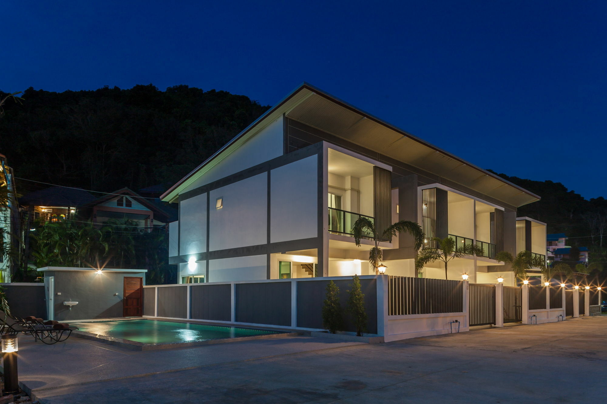 Kata Hill View Villas By Kata Sea View Villas Exterior photo